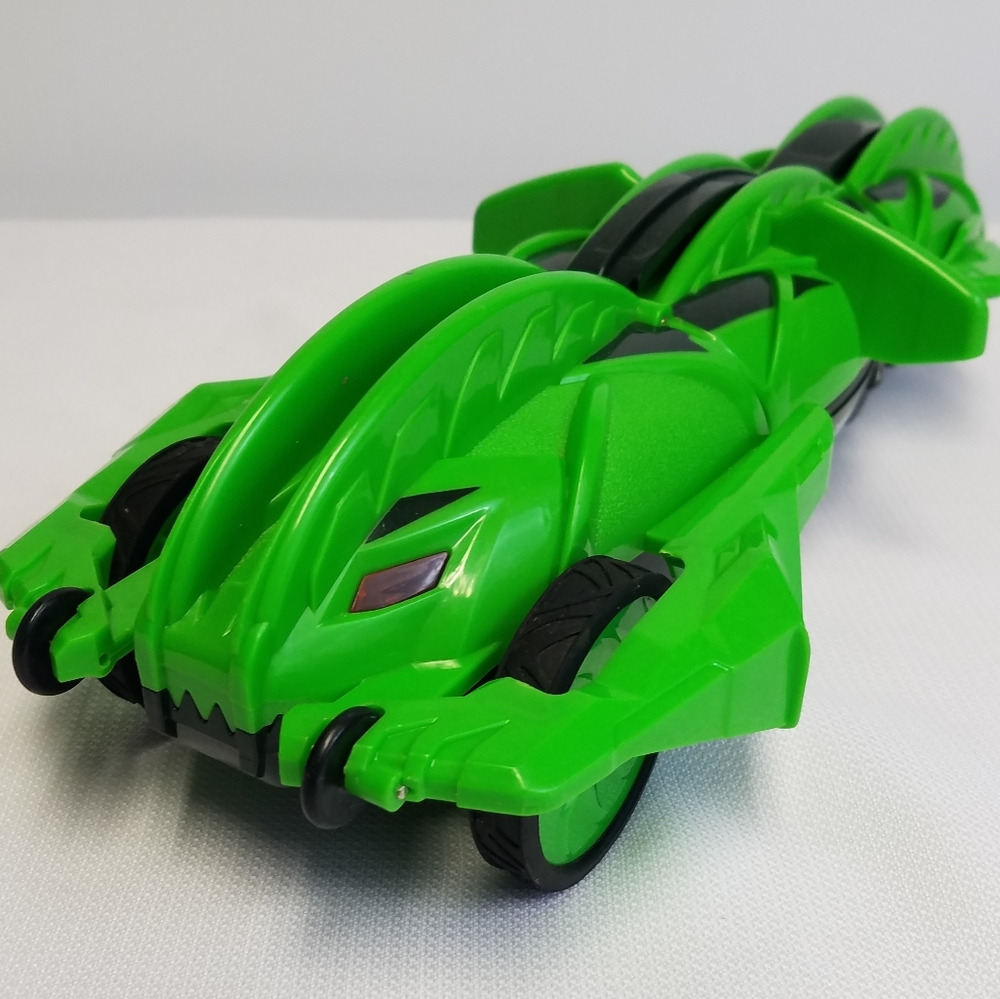 Terrasect Remote Control Transforming Vehicle - Picture 8 of 8
